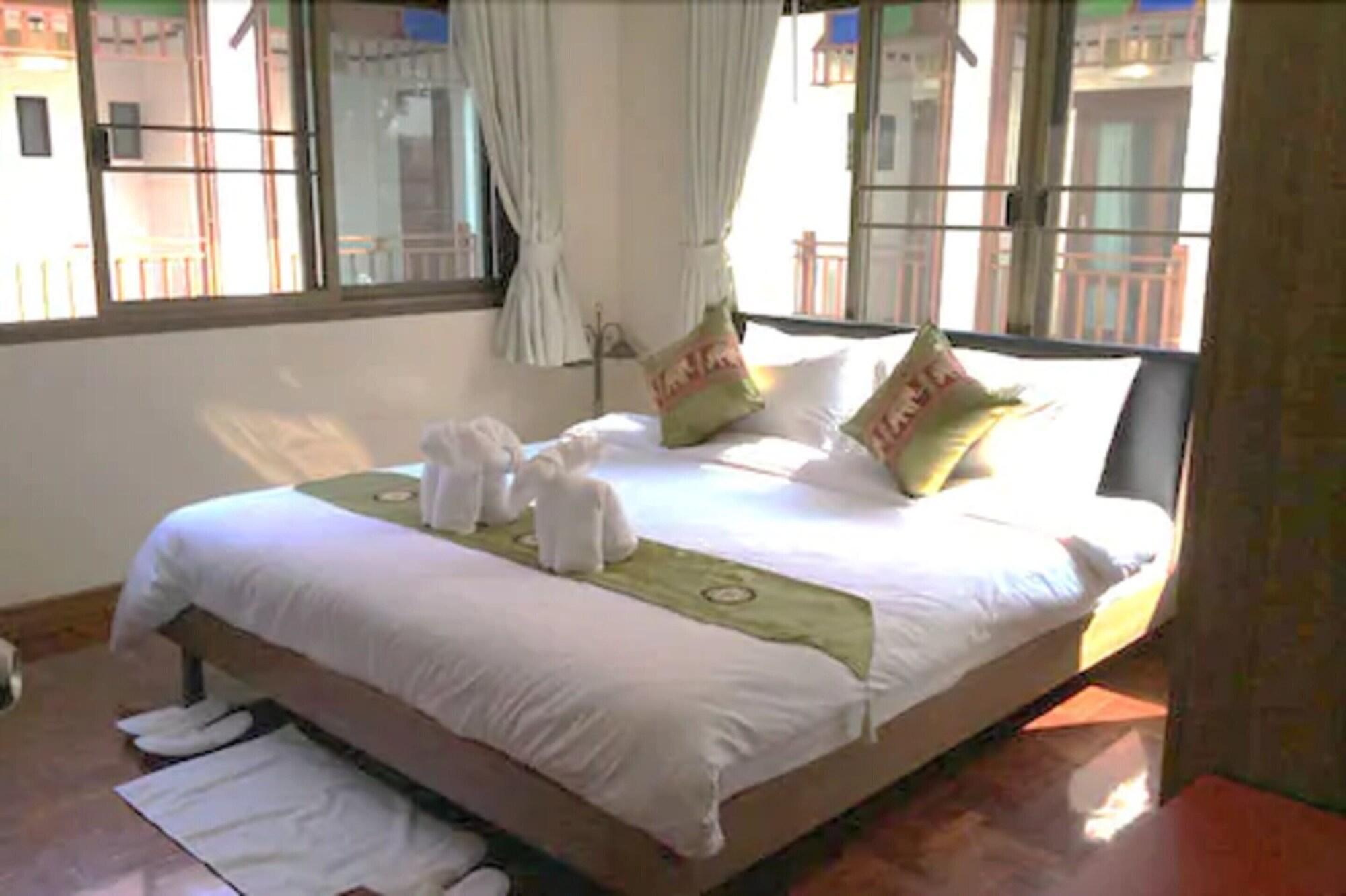 Lanna Tree Boutique Hotel Chiang Mai Bagian luar foto